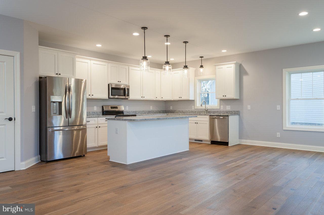 919 Clicks Lane photo 14