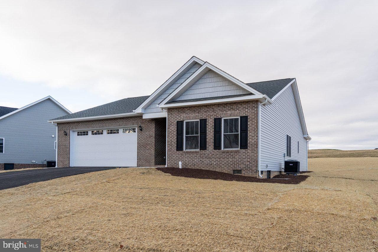 919 Clicks Lane photo 59