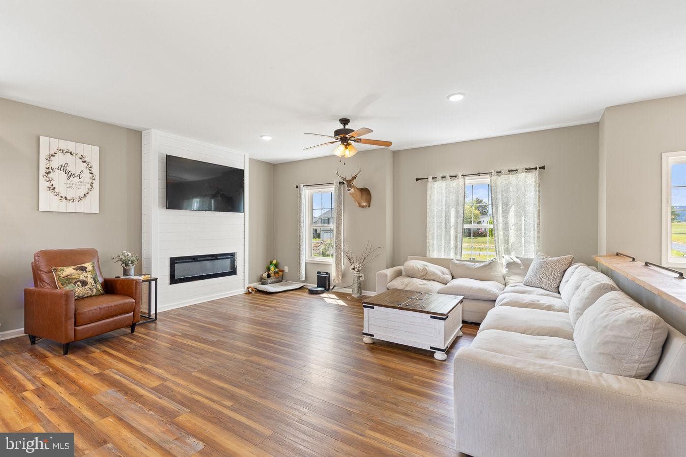 295 Sara Ann Avenue photo 5