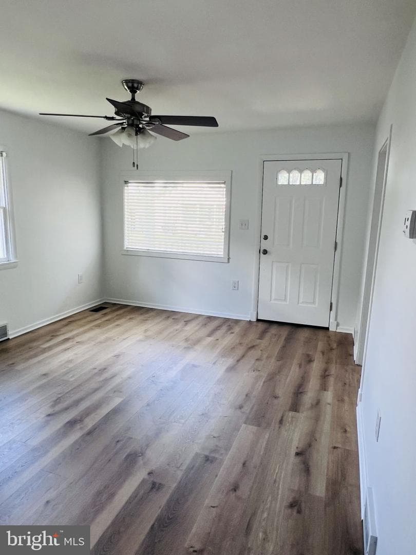 170 N Eberly Street photo 5