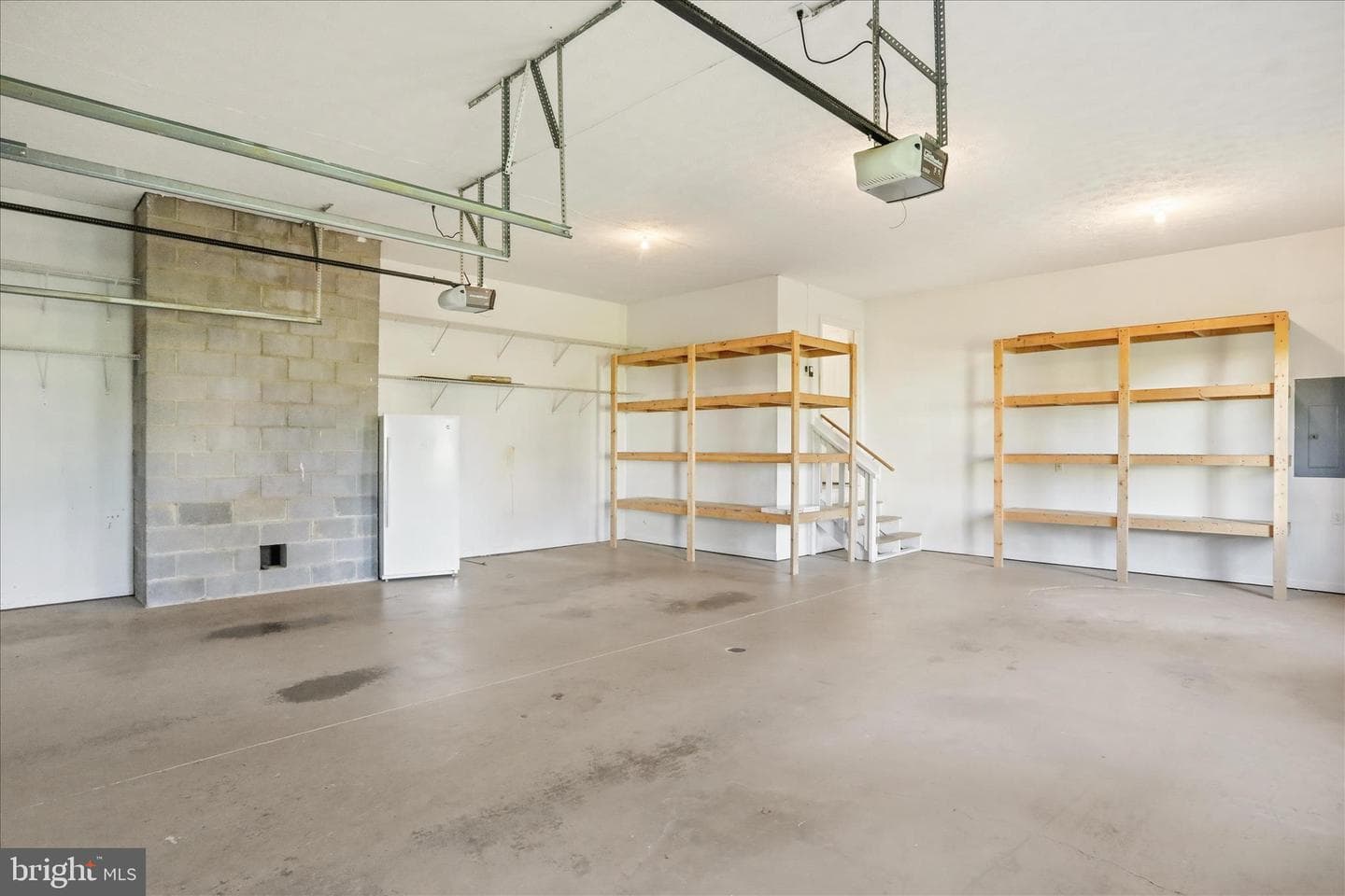 500 Stephenson Court photo 27