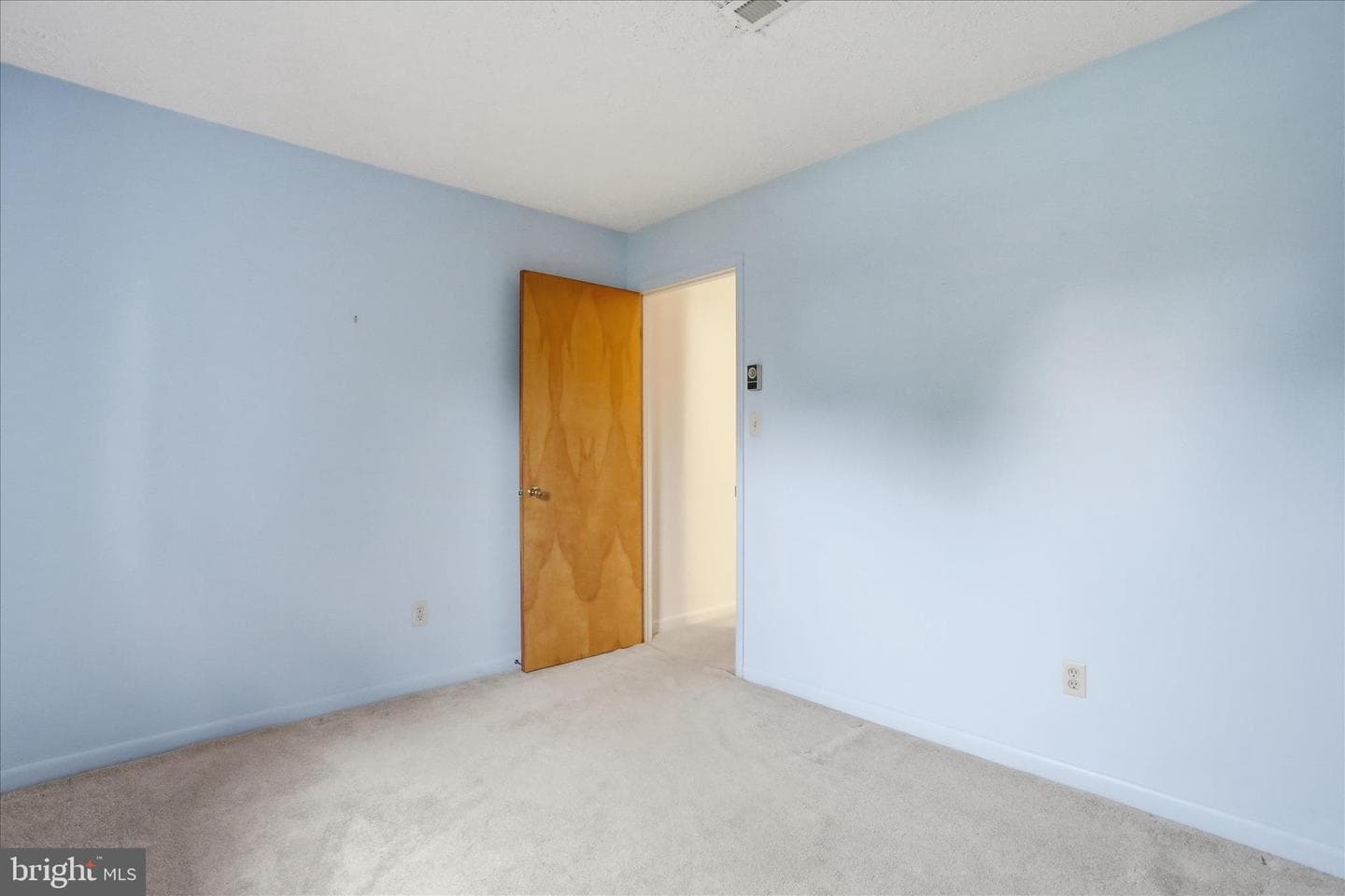 317 Dawn Avenue photo 15