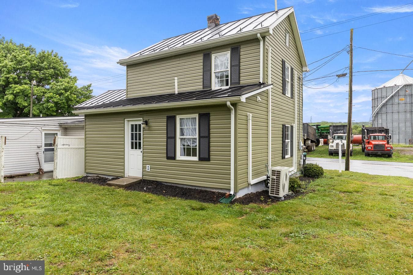 143 N Water Street photo 20