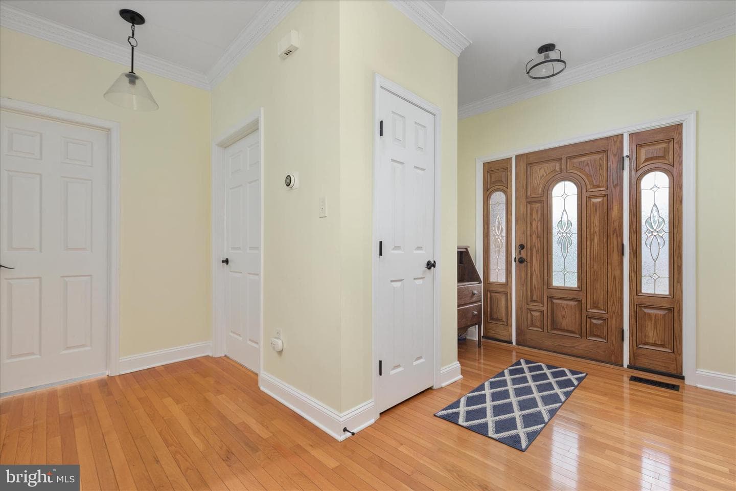 140 Donna Drive photo 5