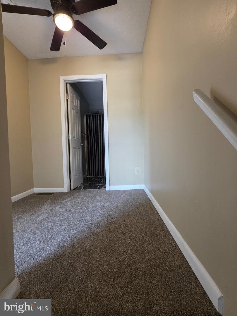 916 Hilltop Drive photo 21