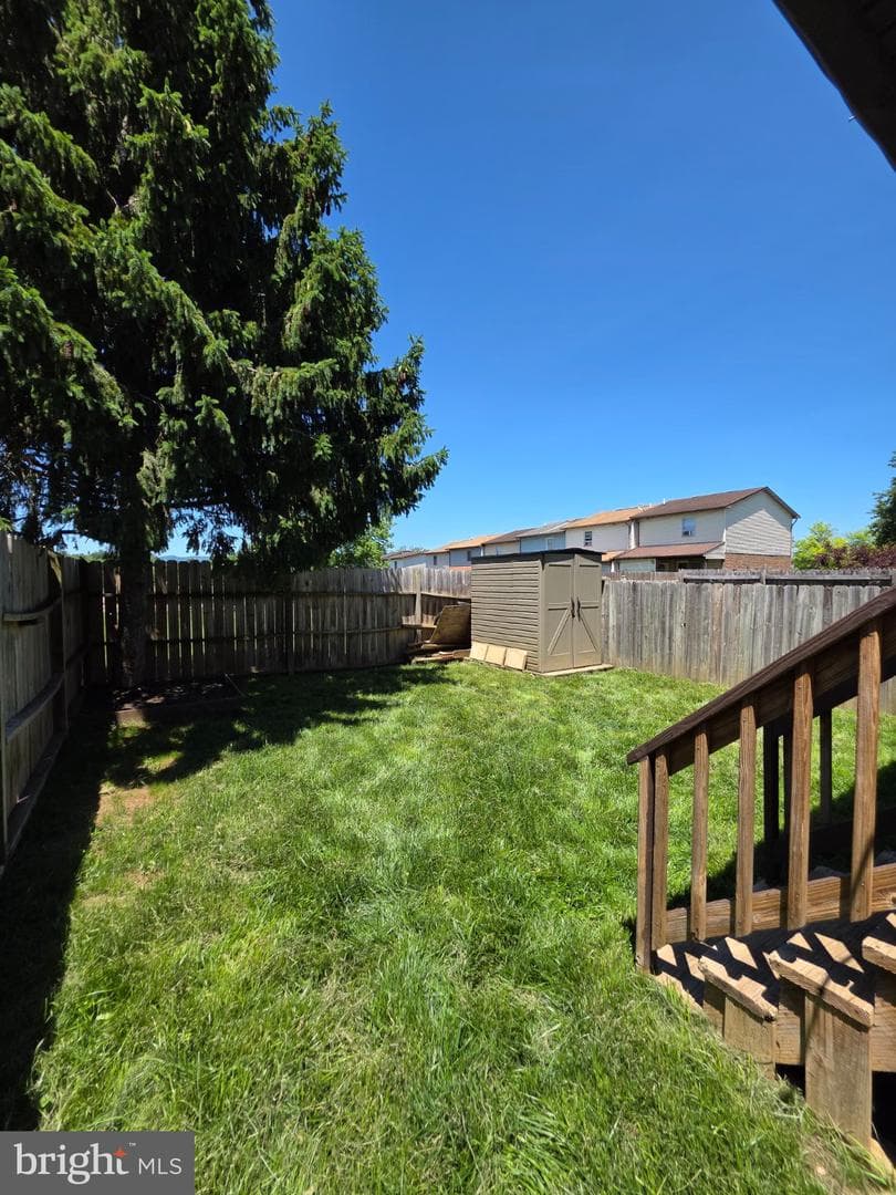 916 Hilltop Drive photo 5