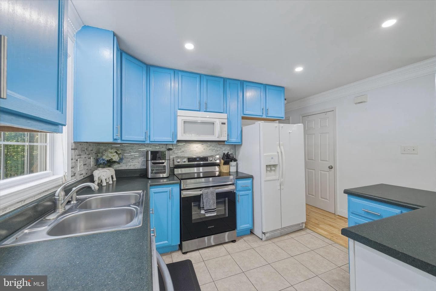 671 Willow Ln photo 21
