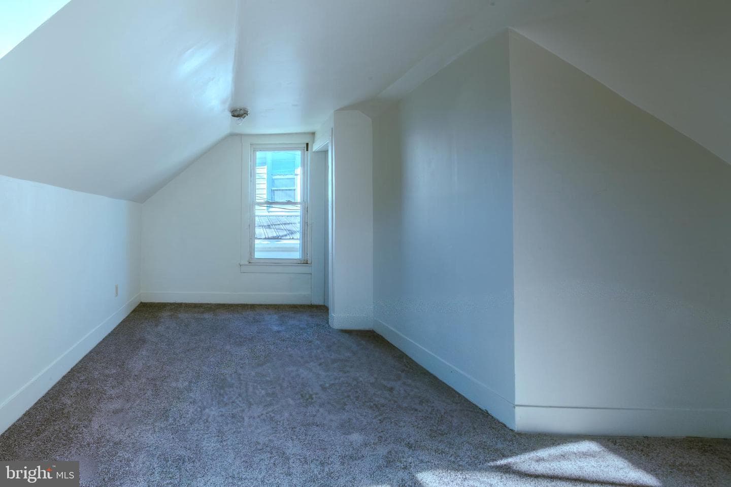 488 Ash Street photo 17