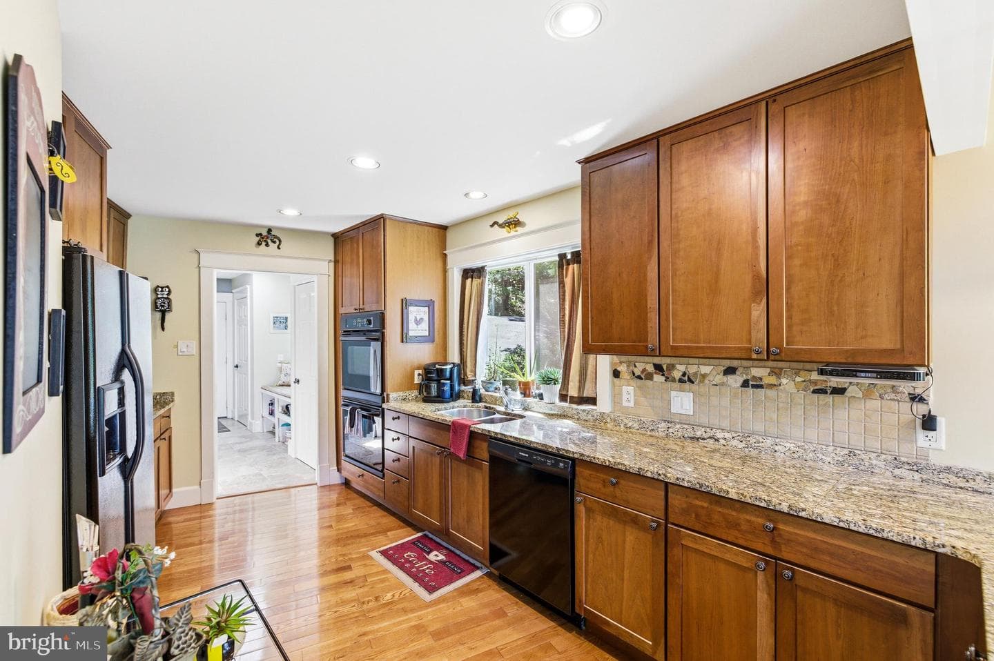 167 Williams Lane photo 13