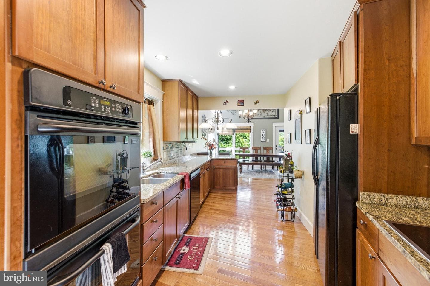 167 Williams Lane photo 15