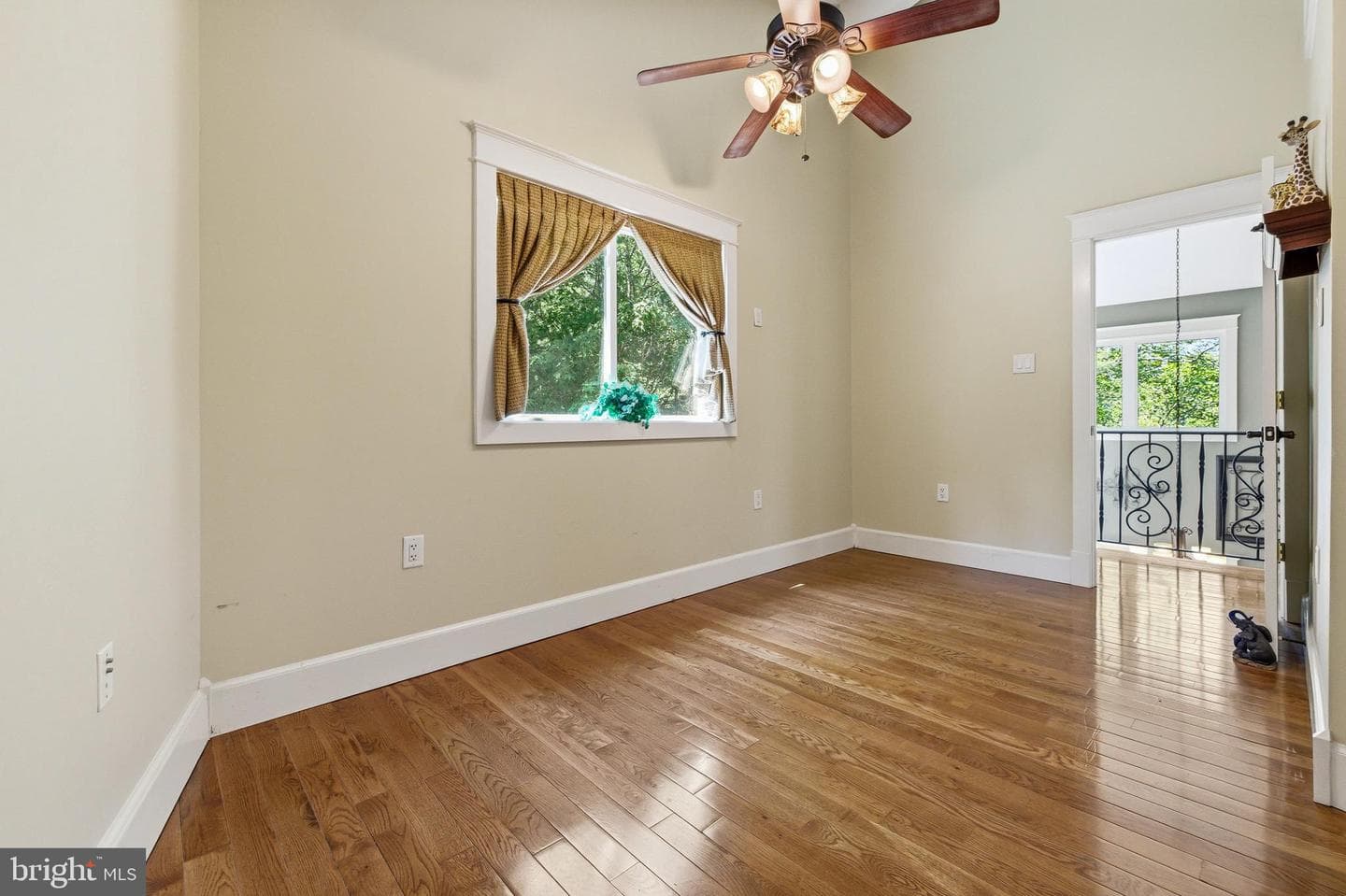 167 Williams Lane photo 25
