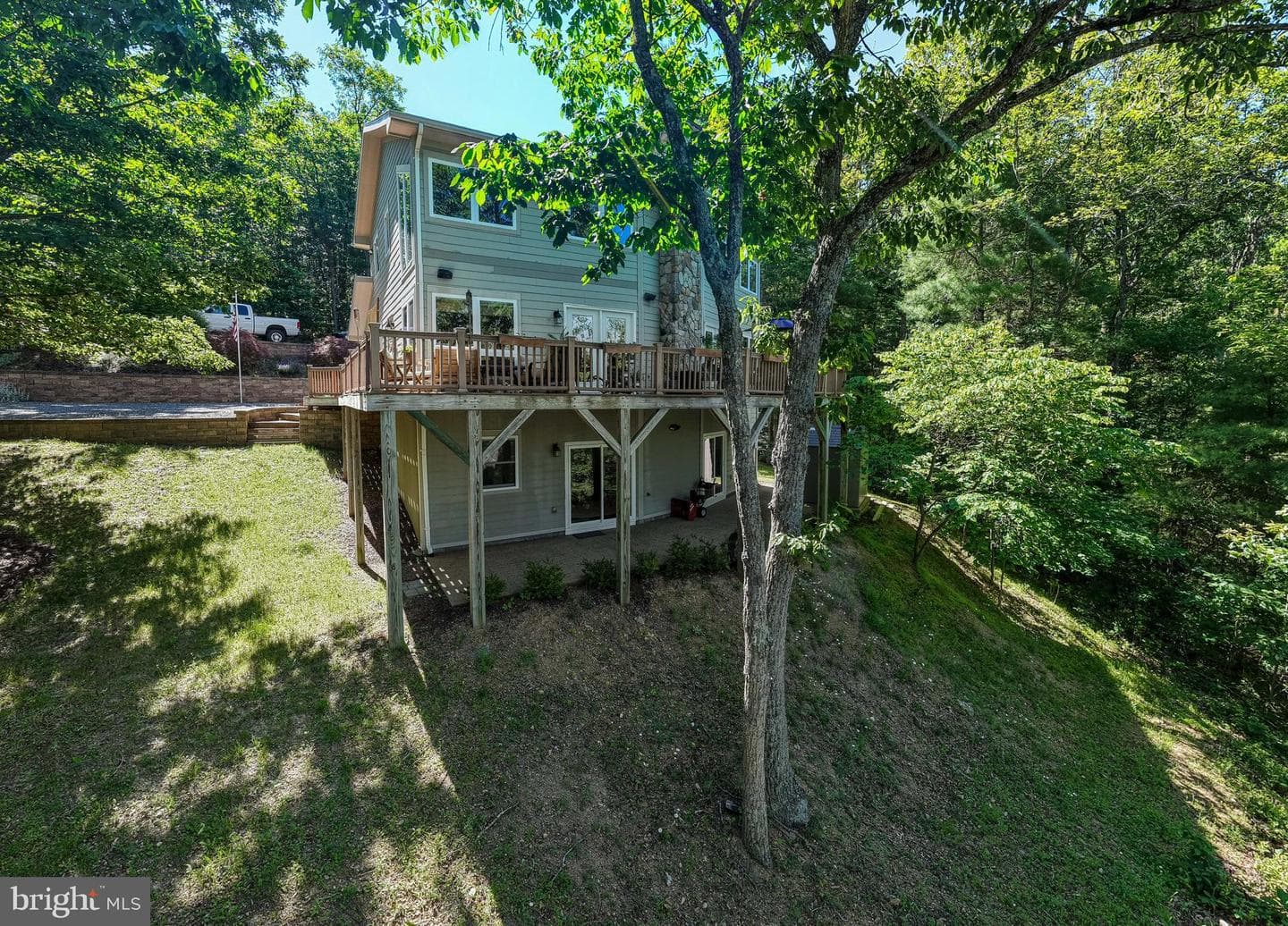 167 Williams Lane photo 3