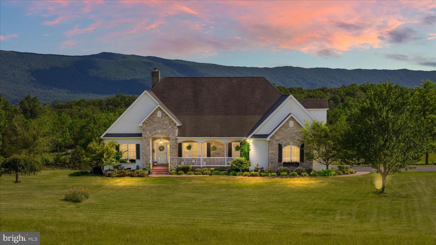 496 Clary Rd, Strasburg