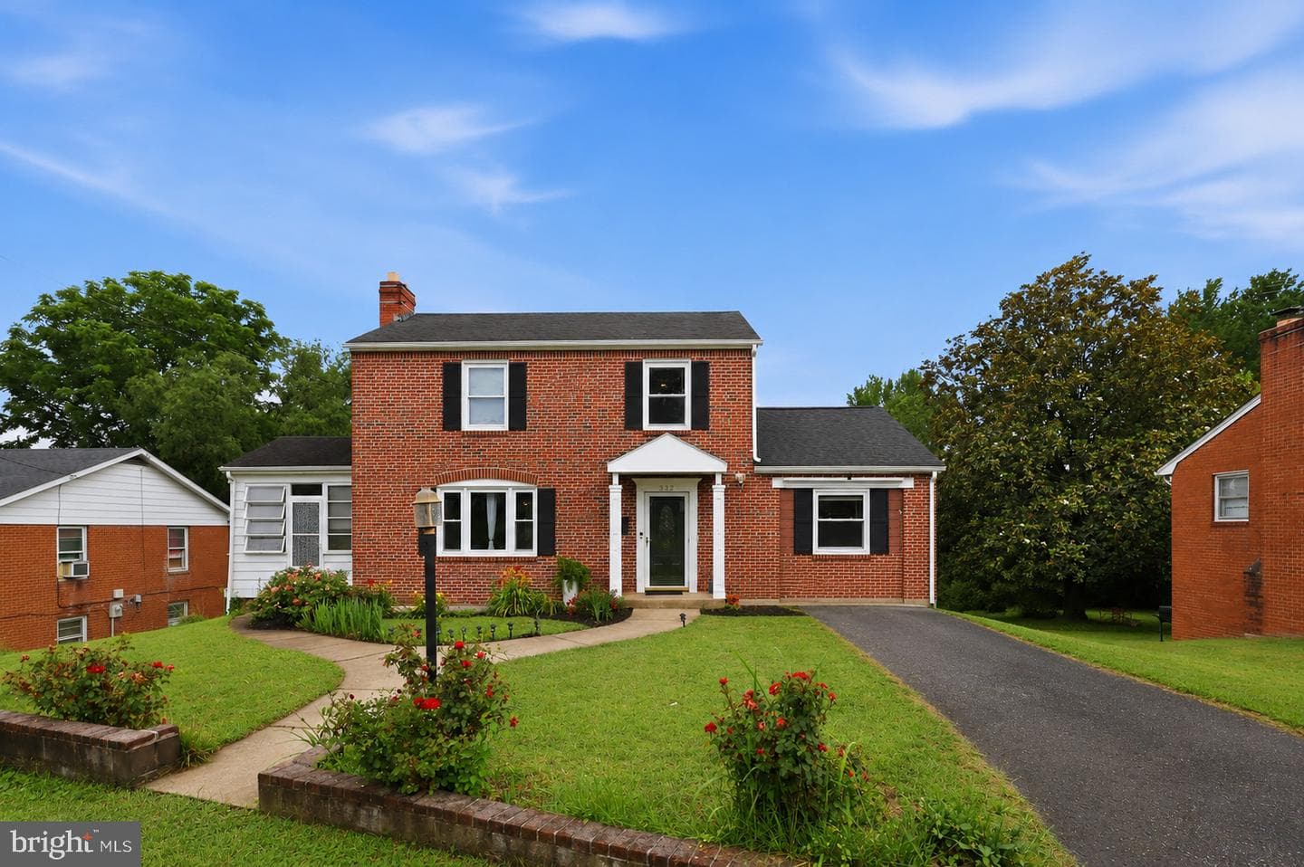 332 N Lee Street, Woodstock