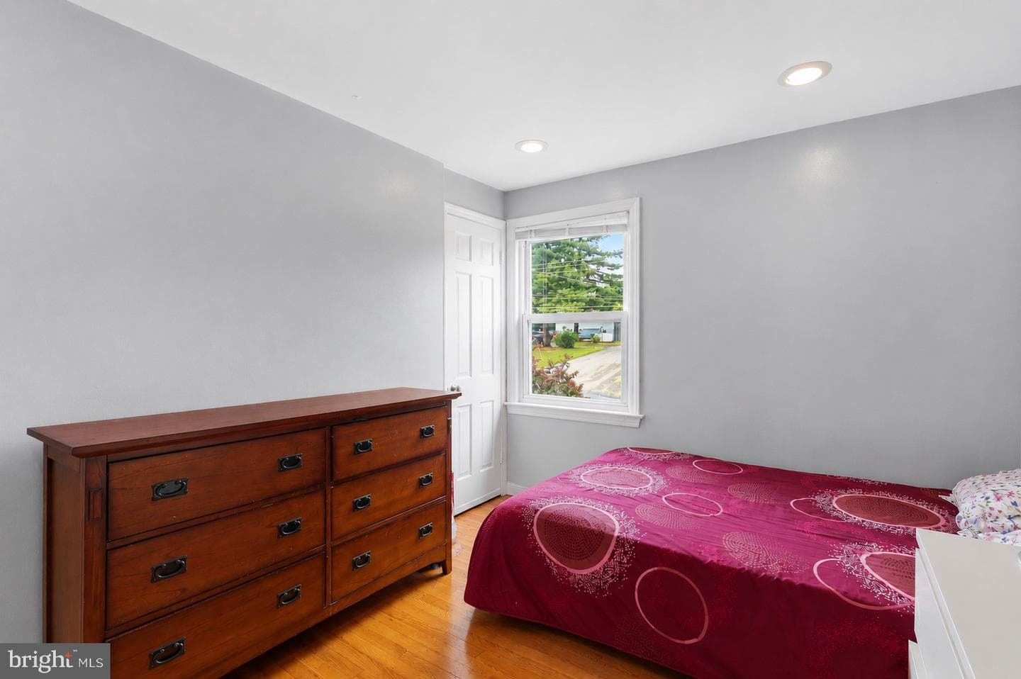 332 N Lee Street photo 26