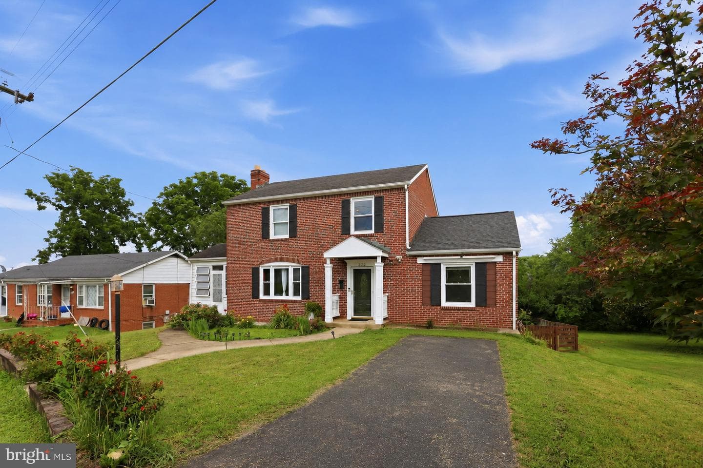 332 N Lee Street photo 3