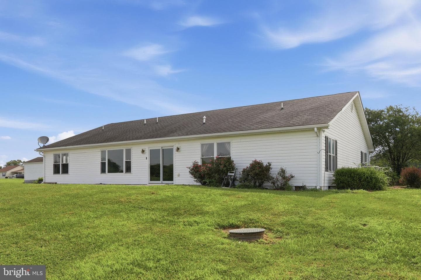 110 Summers Lane photo 41