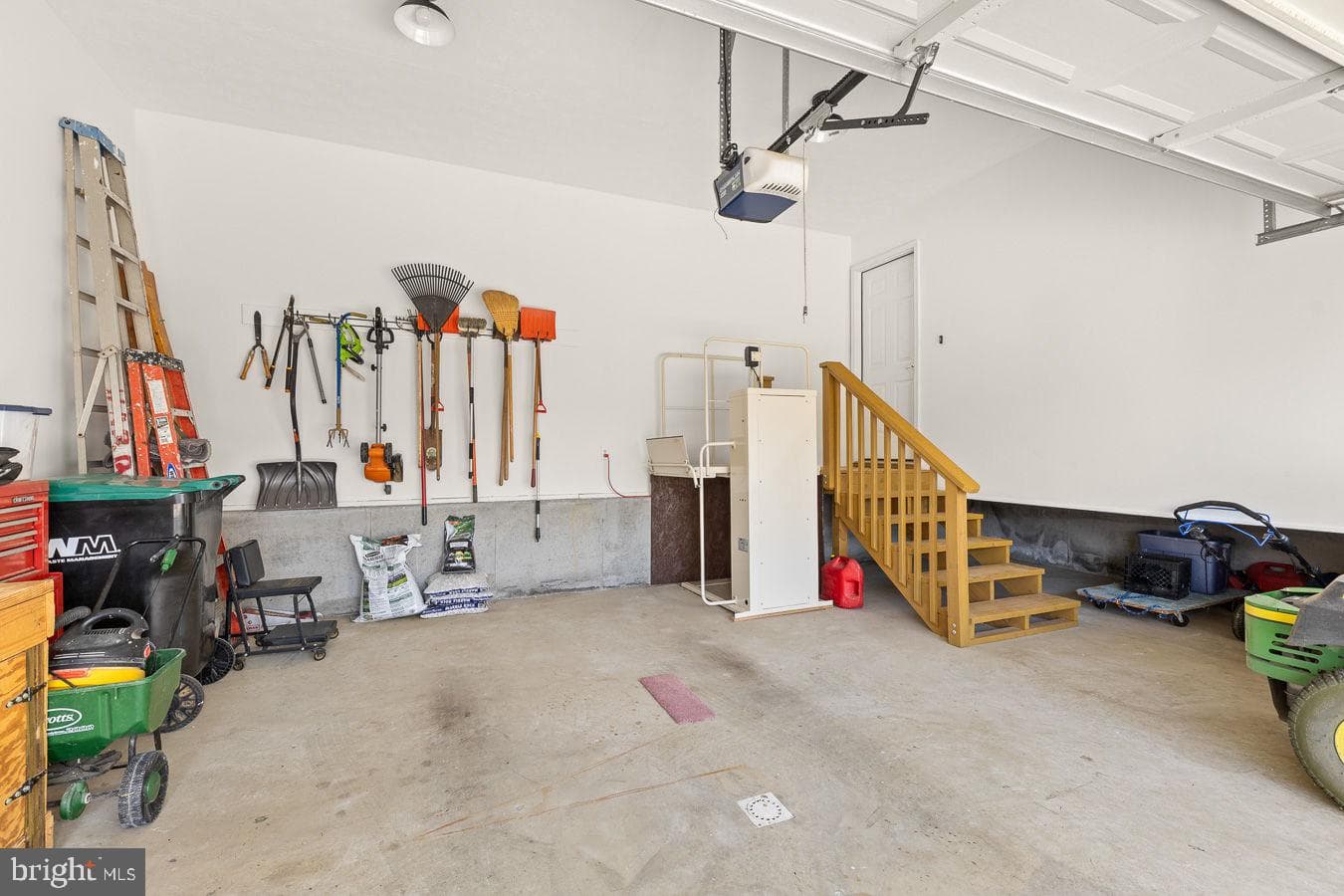 422 W Court Street photo 22