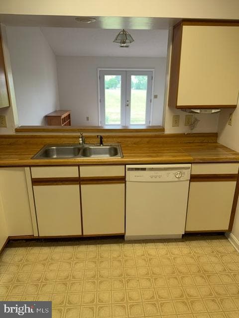 212 Pelham Drive photo 5