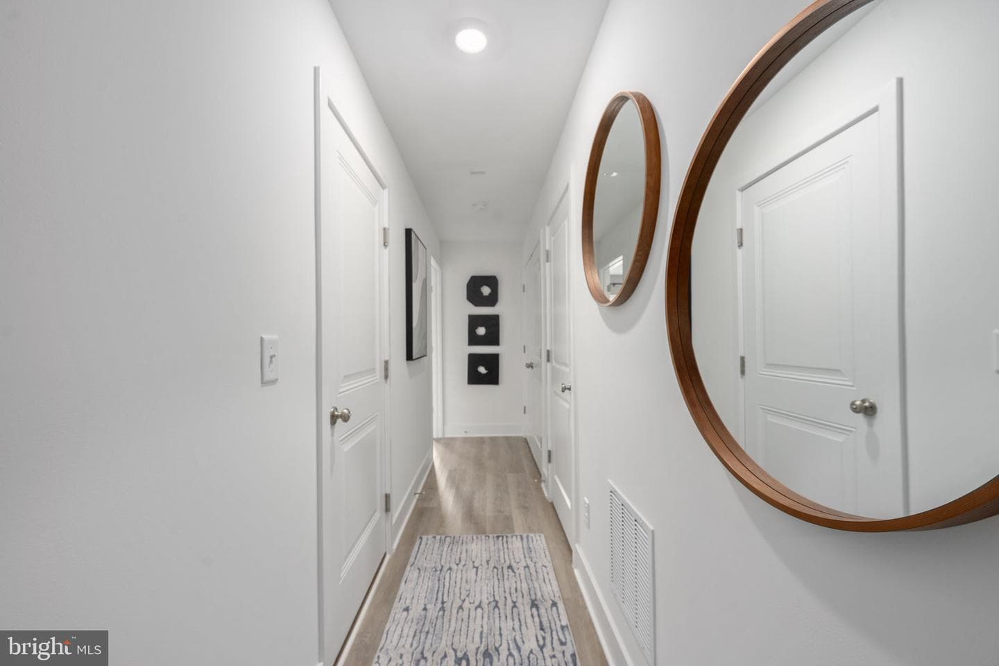 450 Sophie Street photo 15