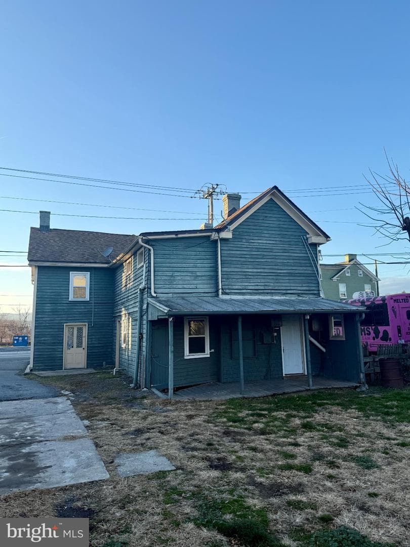 131 S Massanutten St, Strasburg