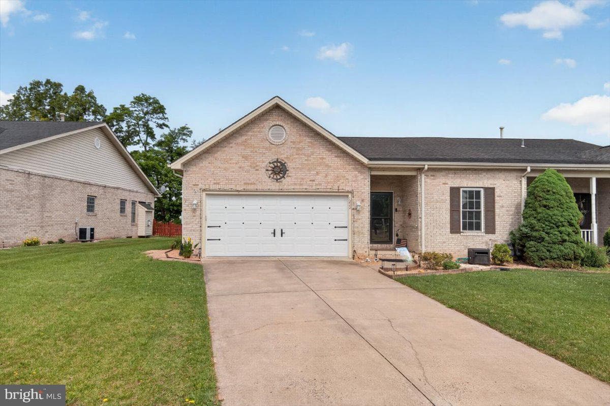 1222 White Rock Court, Woodstock