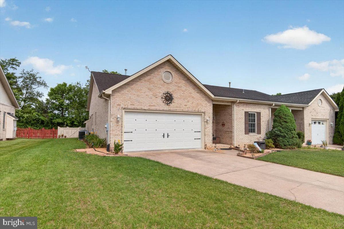 1222 White Rock Court, Woodstock