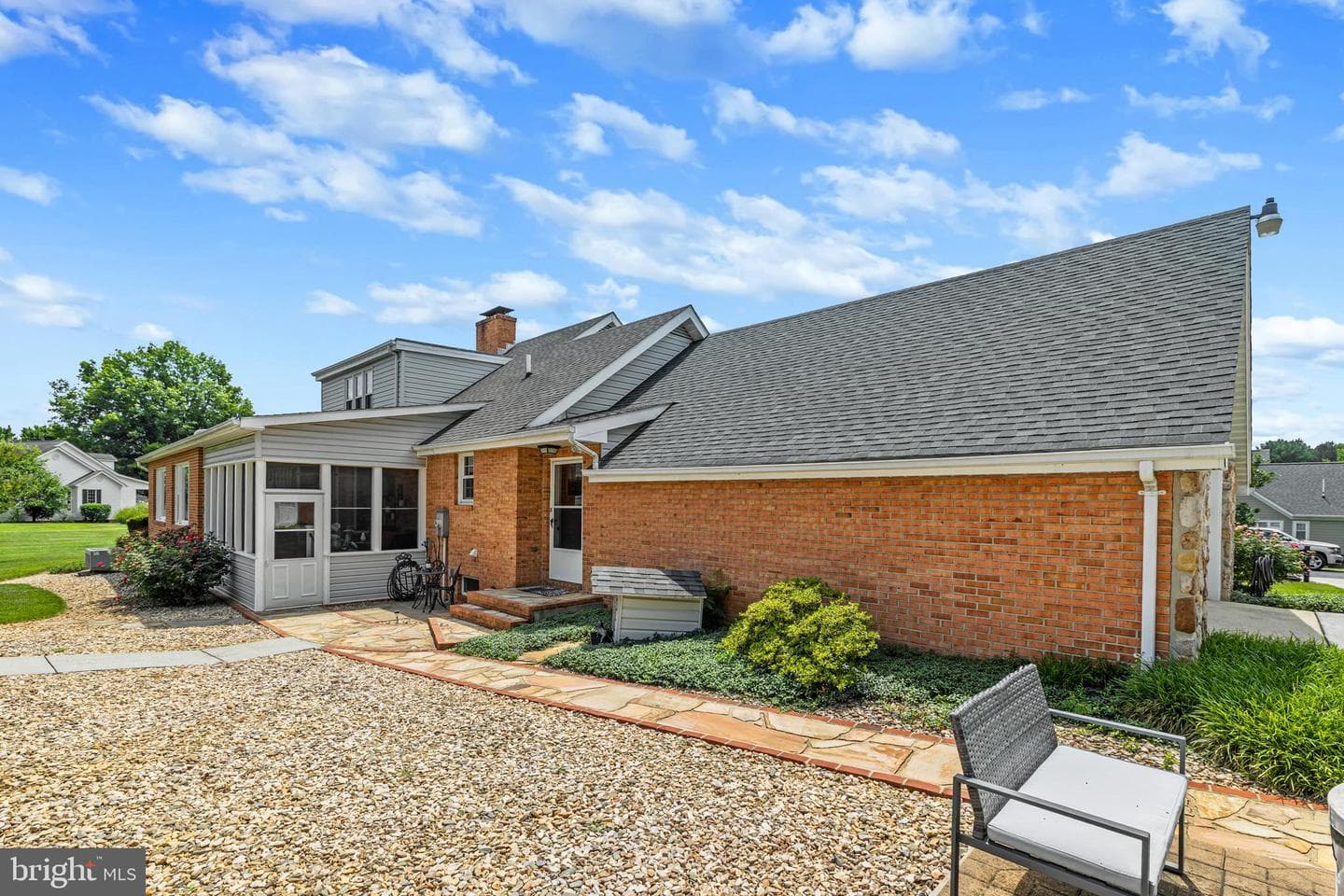 908 Jonathan Street photo 14