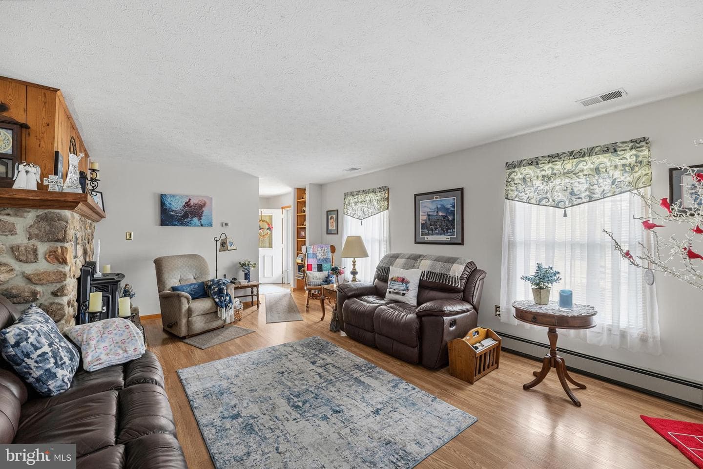 908 Jonathan Street photo 27