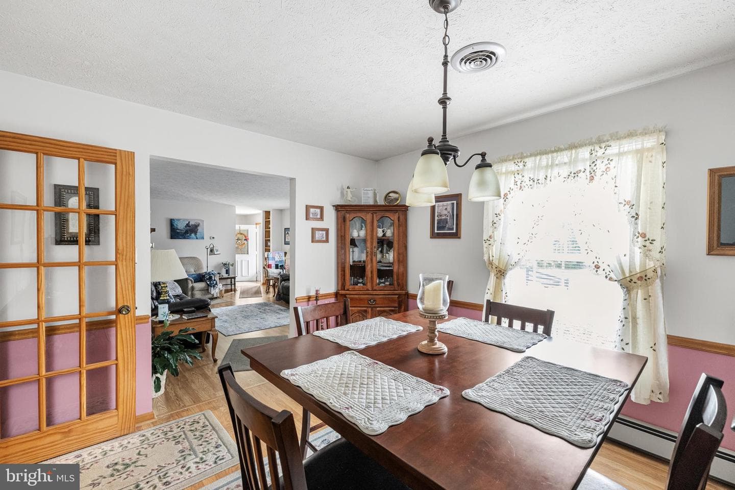 908 Jonathan Street photo 31