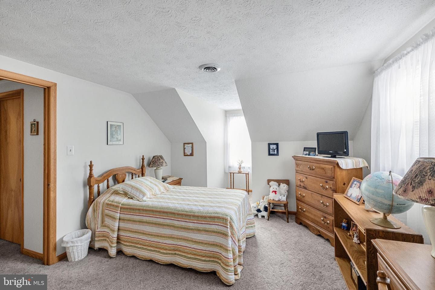 908 Jonathan Street photo 66