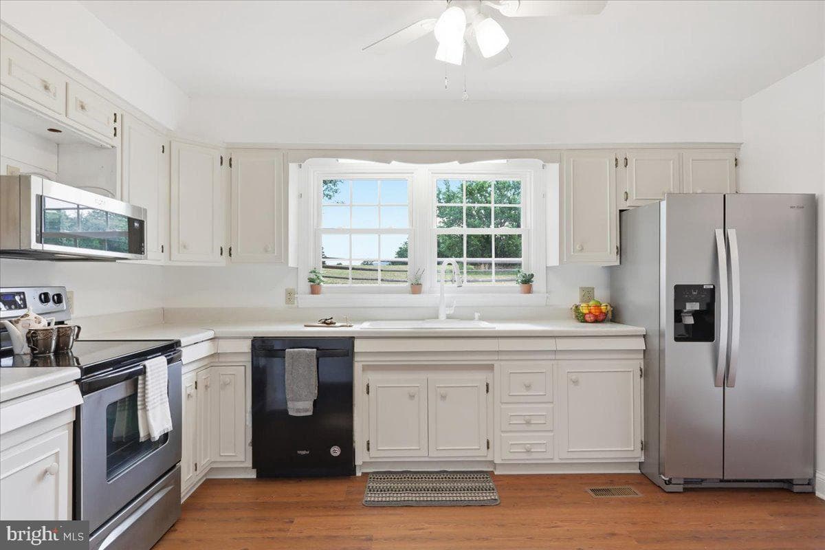 2447 Headquarters Road photo 7