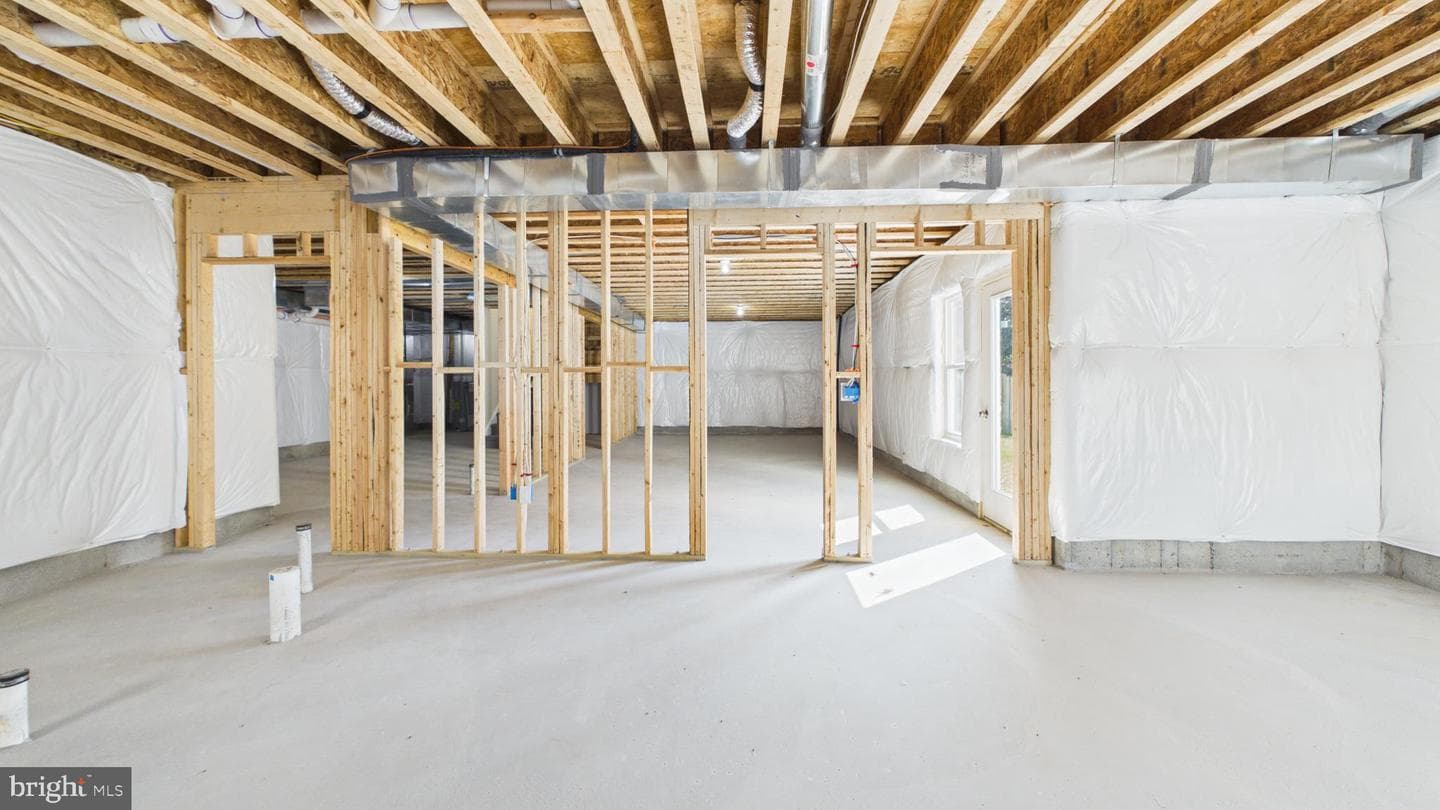 211 211 Princess Caroline Court photo 66
