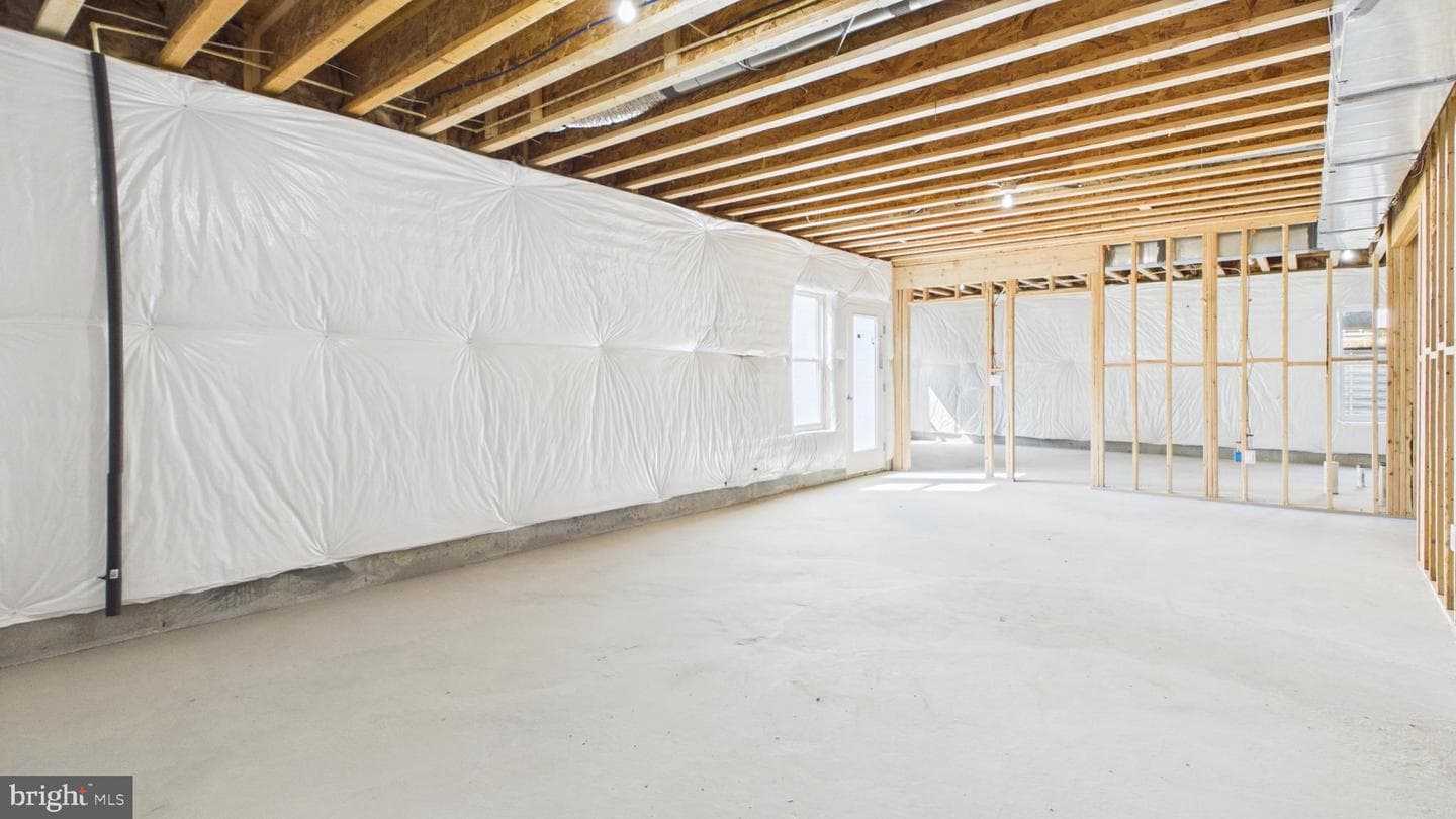 211 211 Princess Caroline Court photo 71