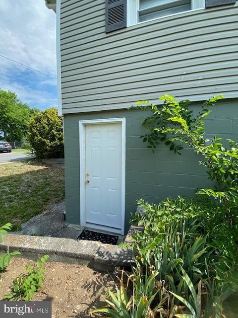 328 Lee Street photo 4