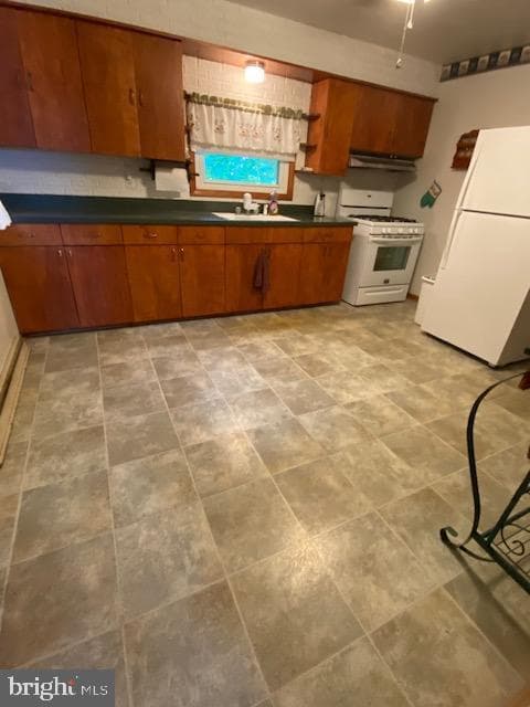 328 Lee Street photo 7
