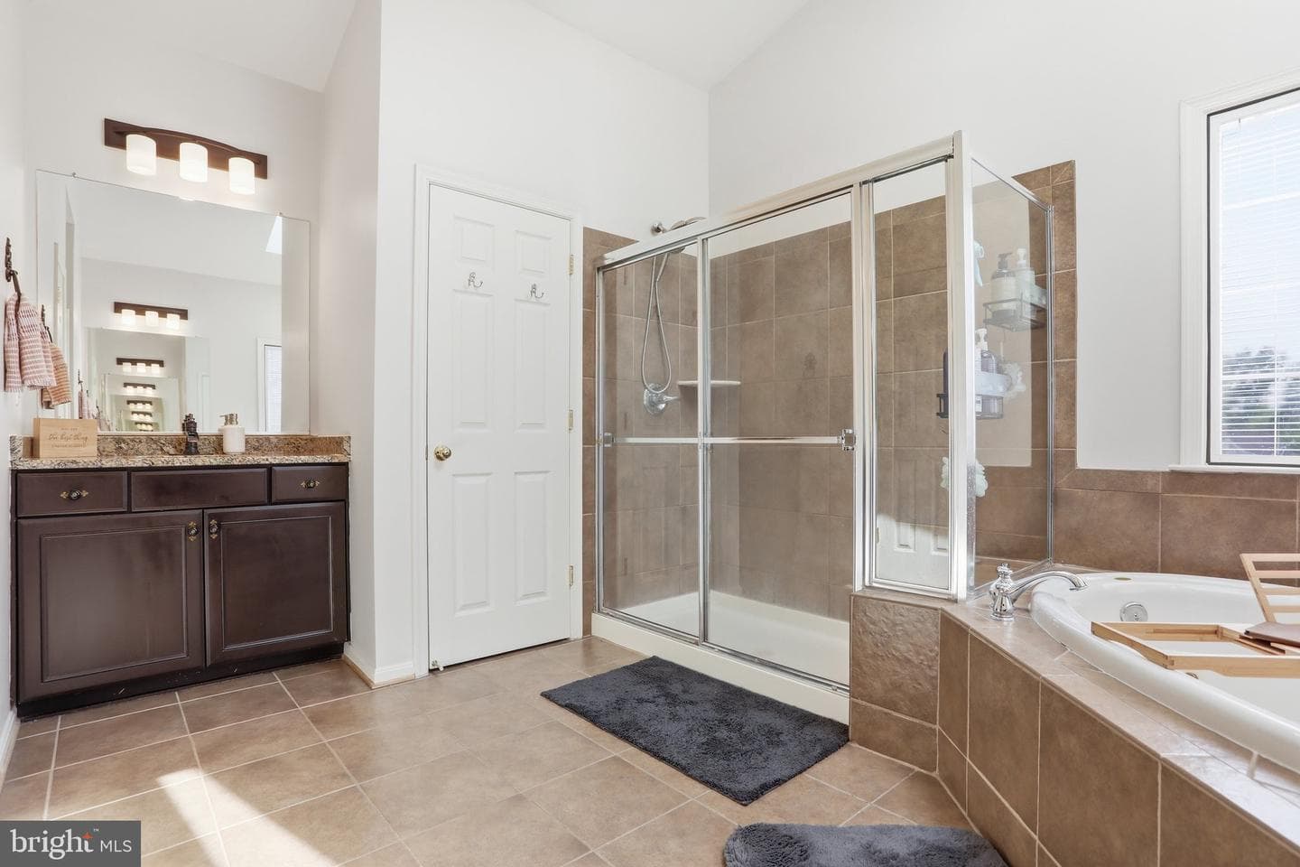 465 Meghann Dr photo 36