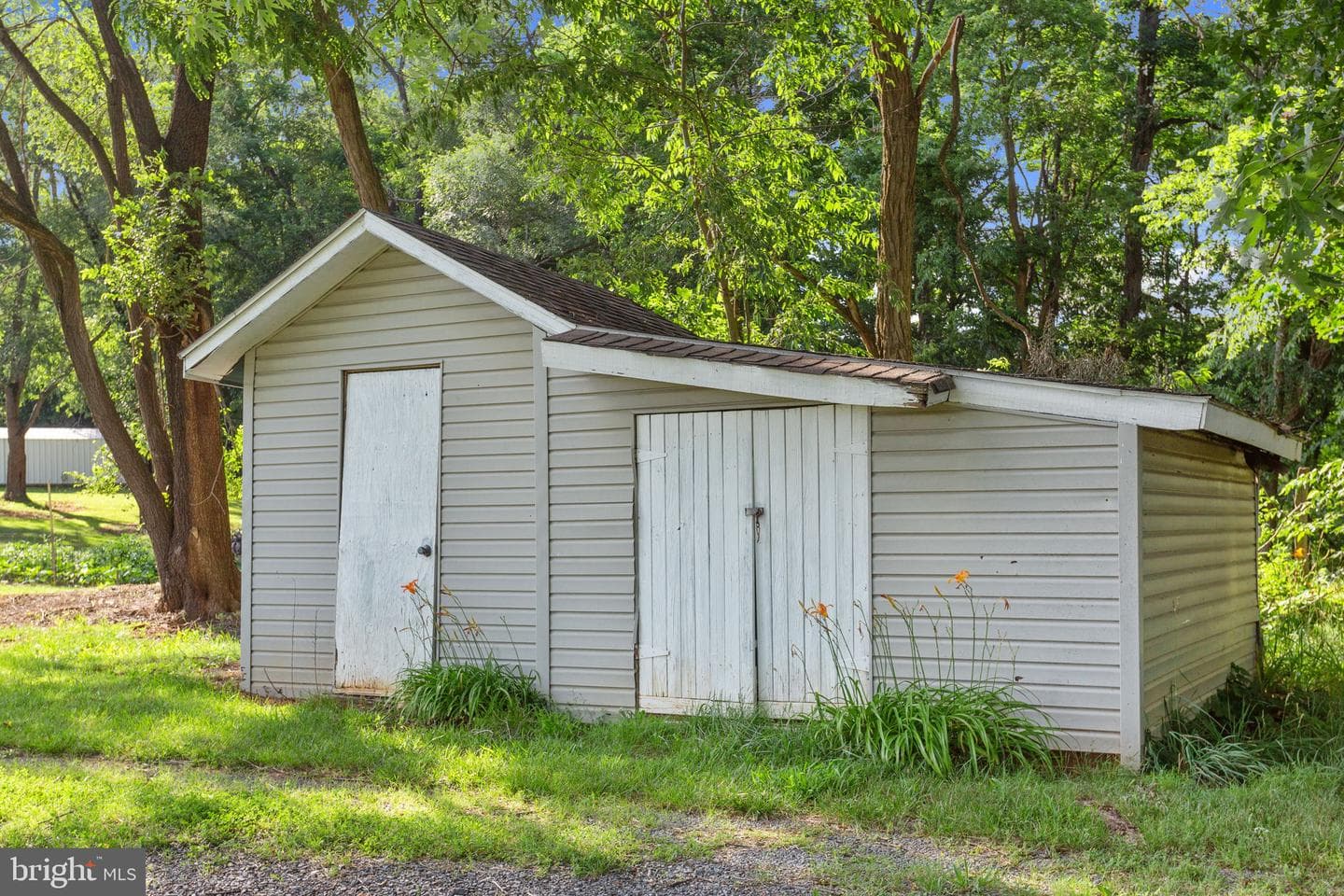 1919 Ridge Road photo 24
