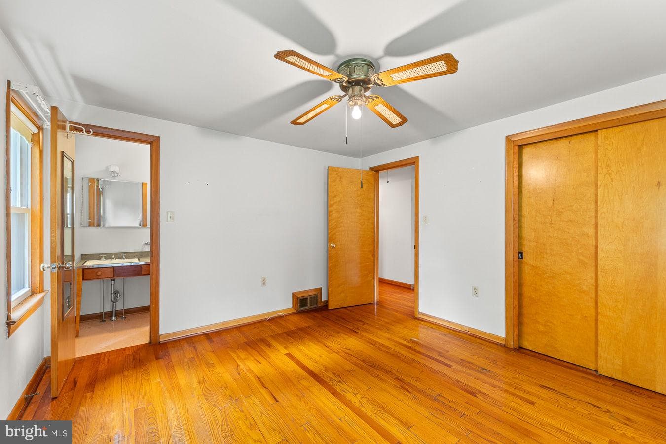 304 Water Street photo 18