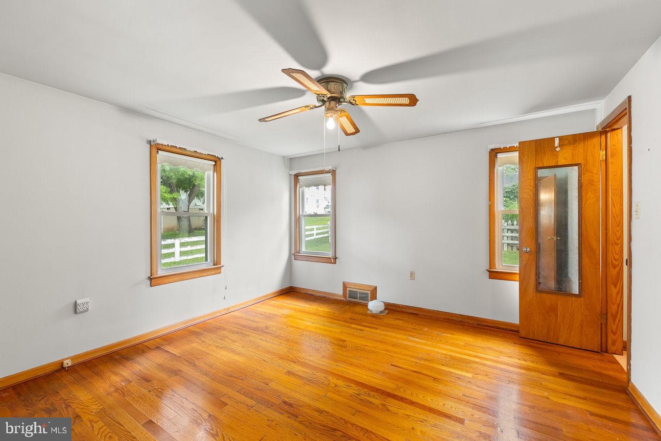 304 Water Street photo 20