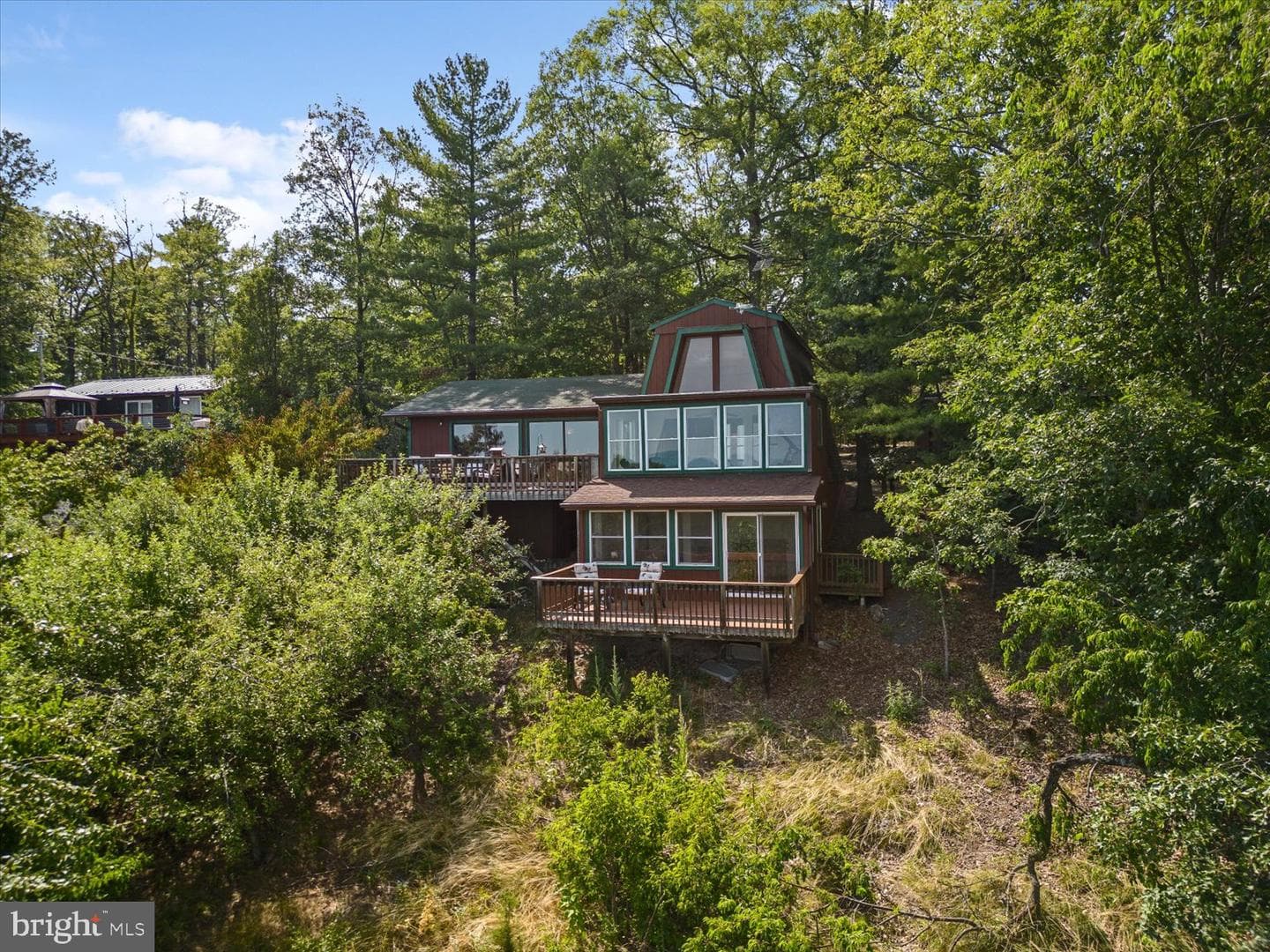 685 N Maple photo 55