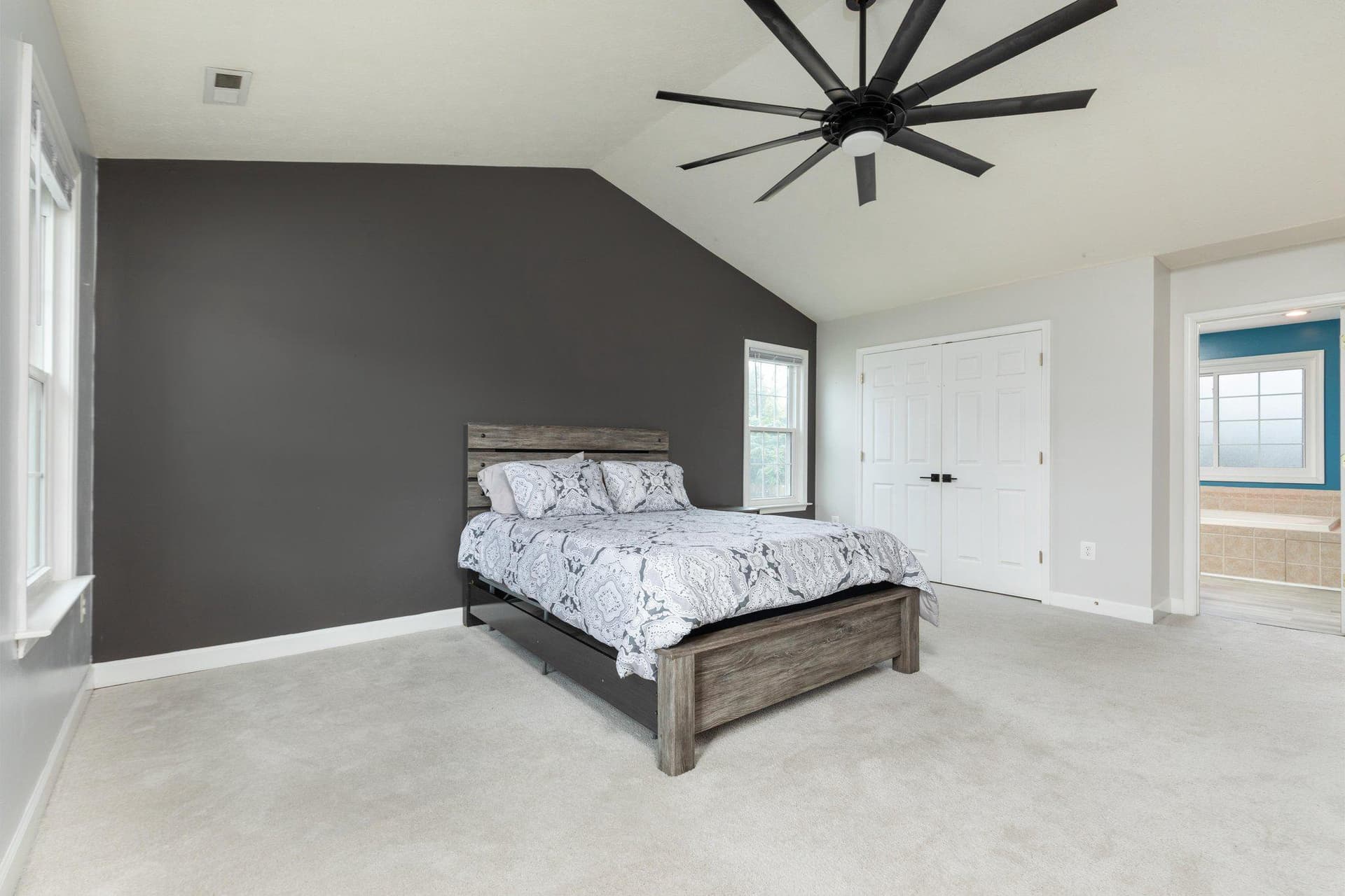 677 Dellinger Drive photo 23