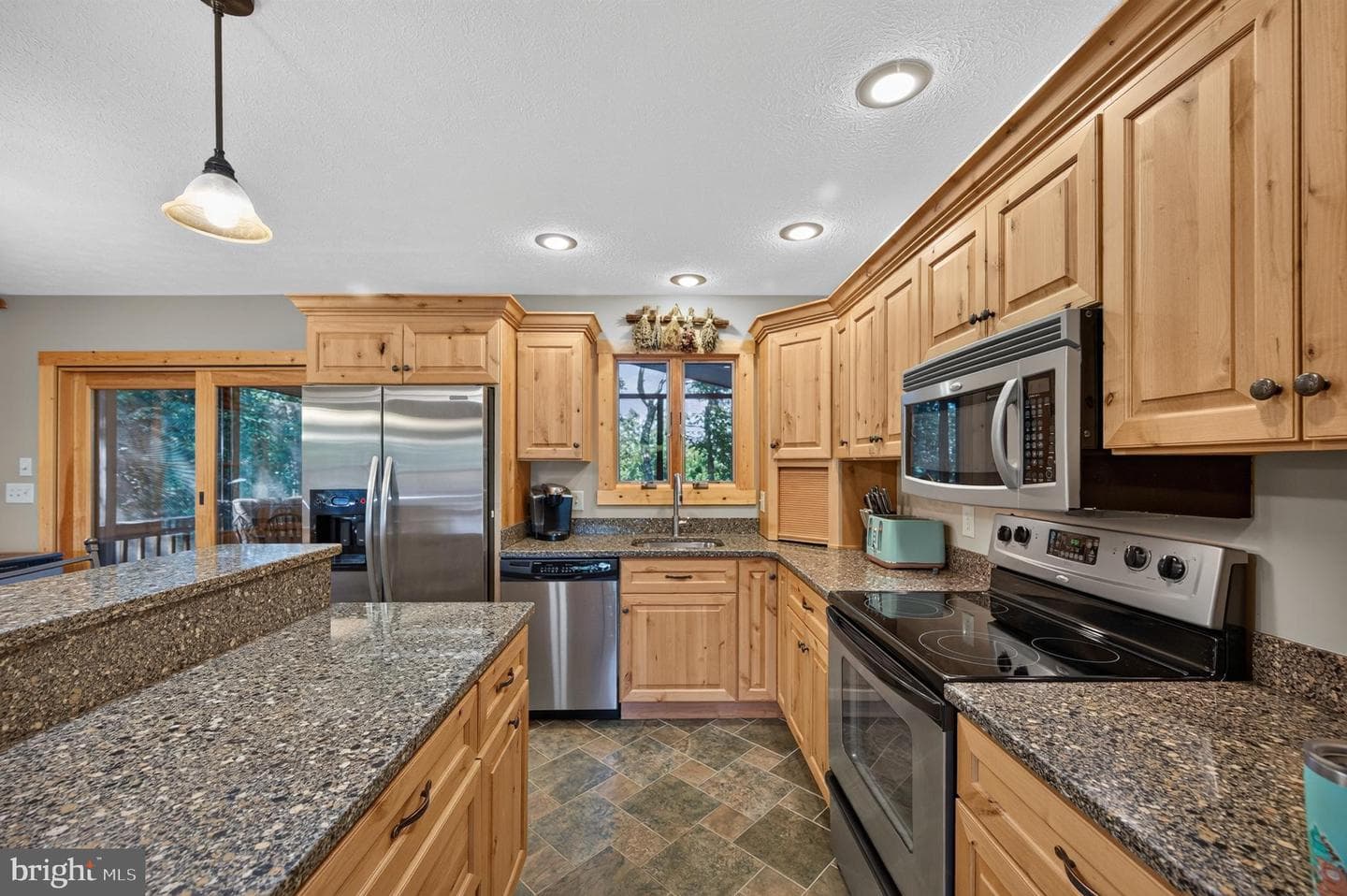 14 Vickie Way photo 16