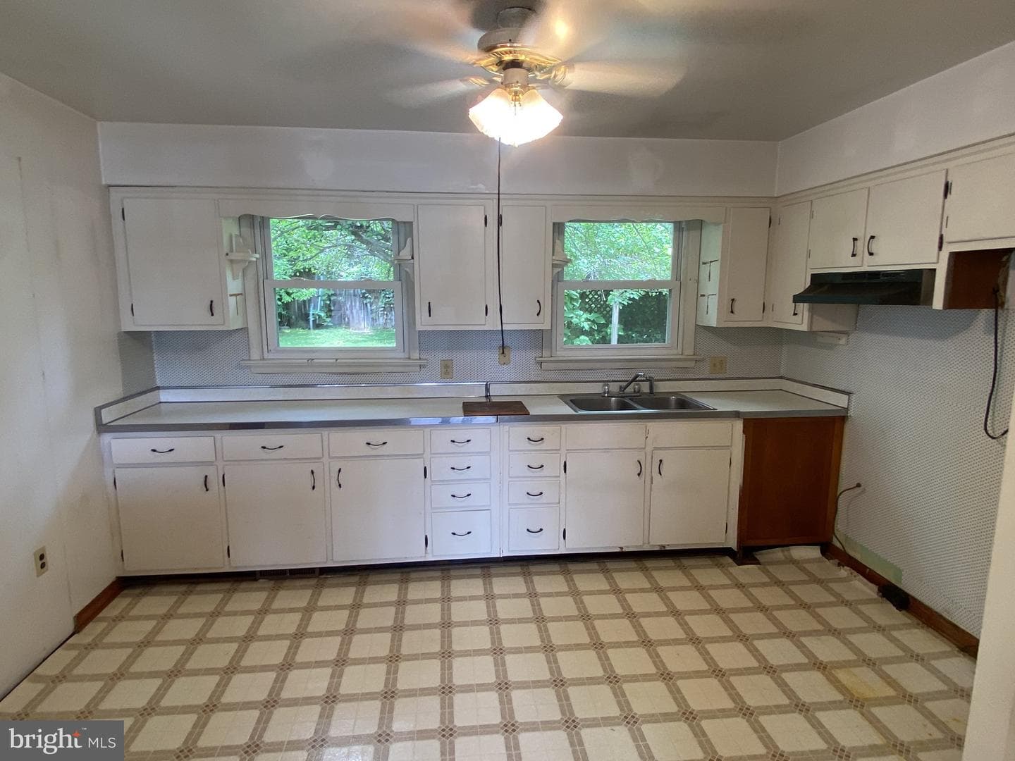 518 Ash Street photo 3