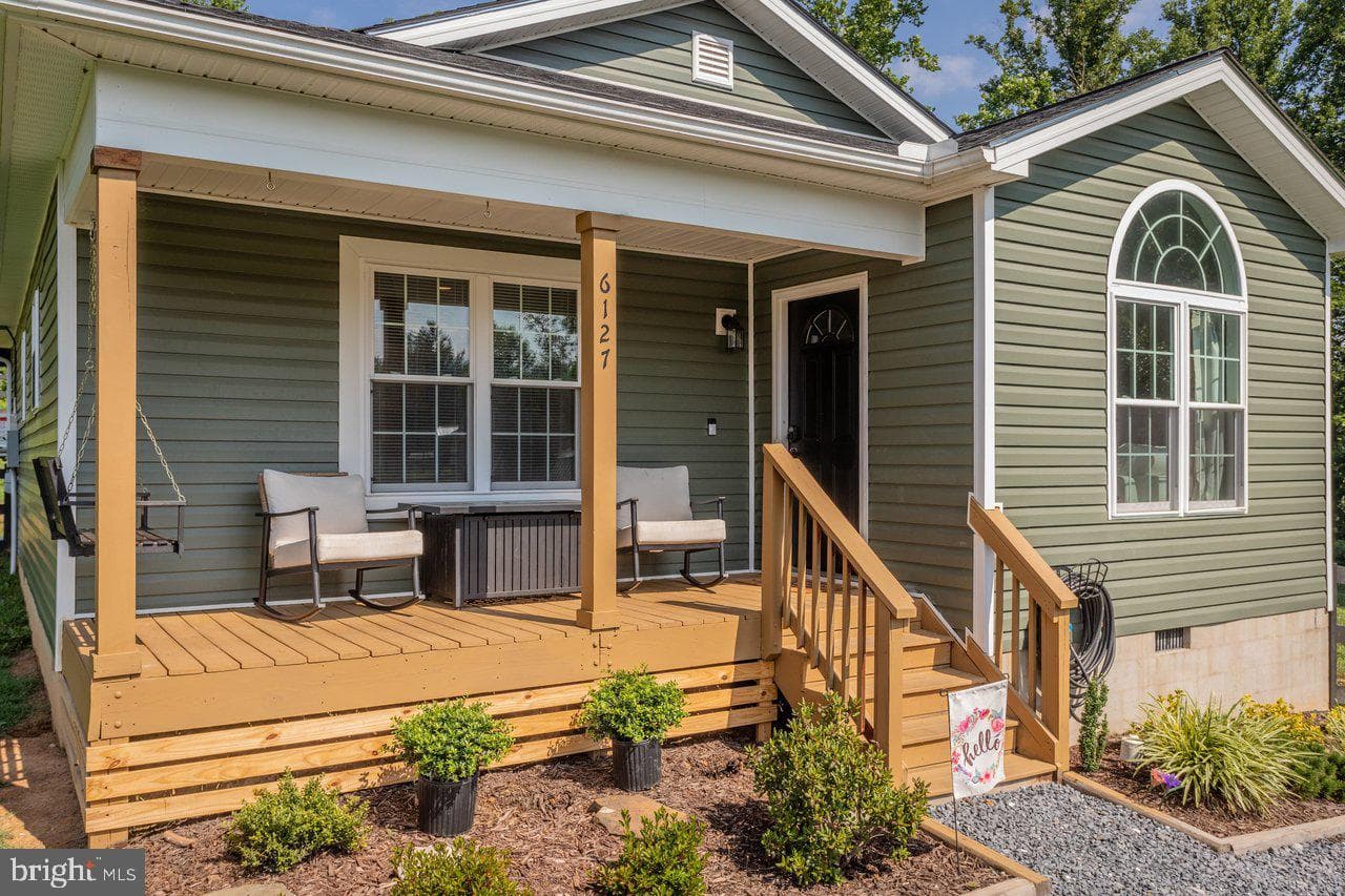 6127 Moore Avenue, Mount Jackson