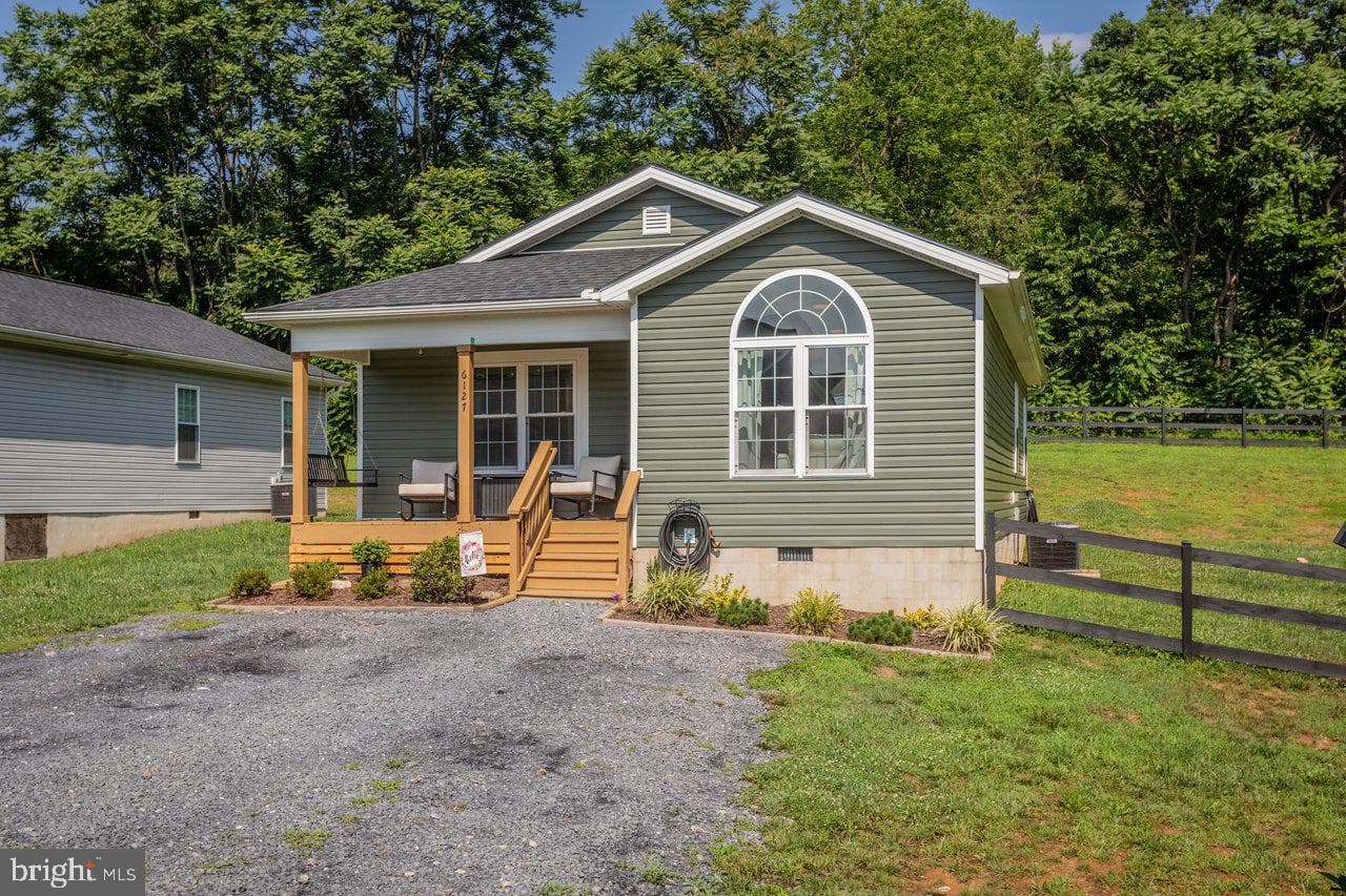 6127 Moore Avenue photo 35