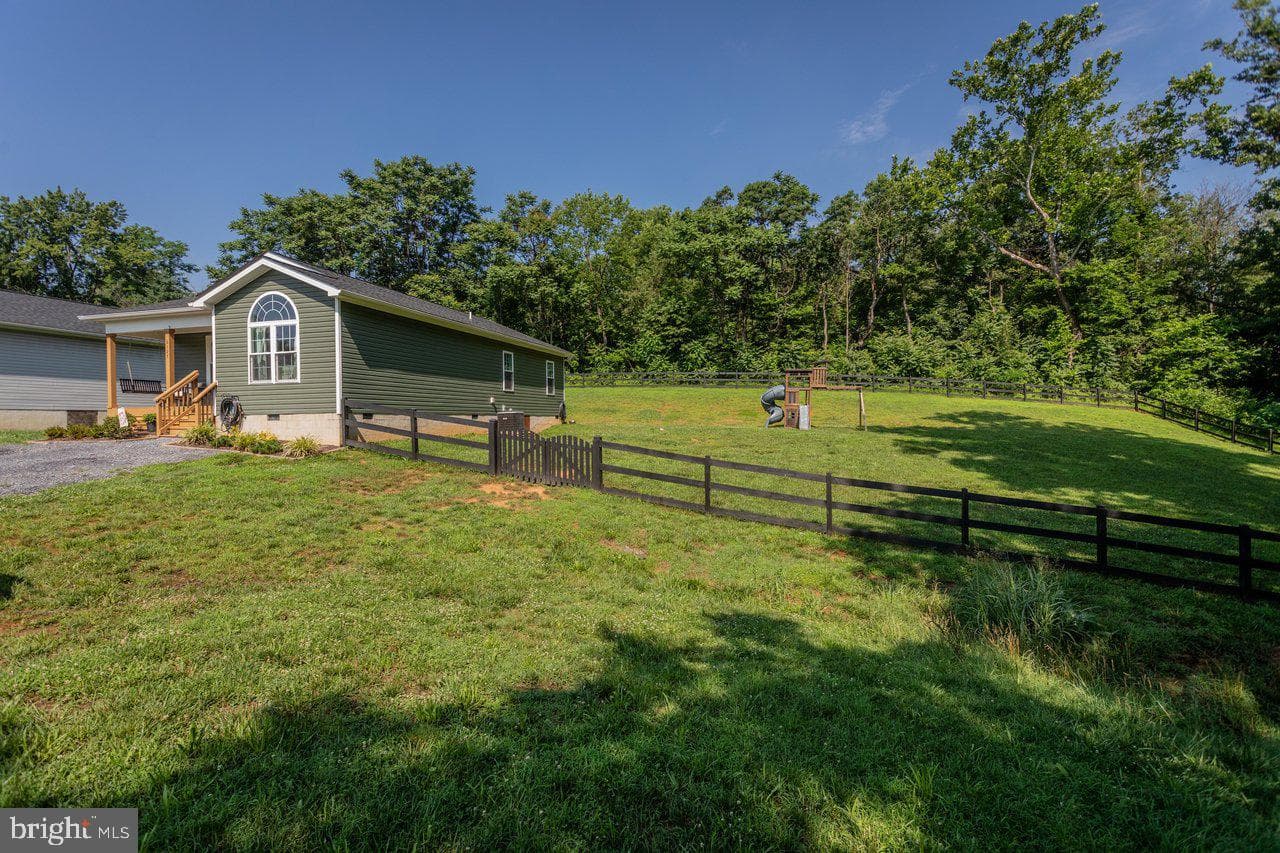 6127 Moore Avenue photo 41