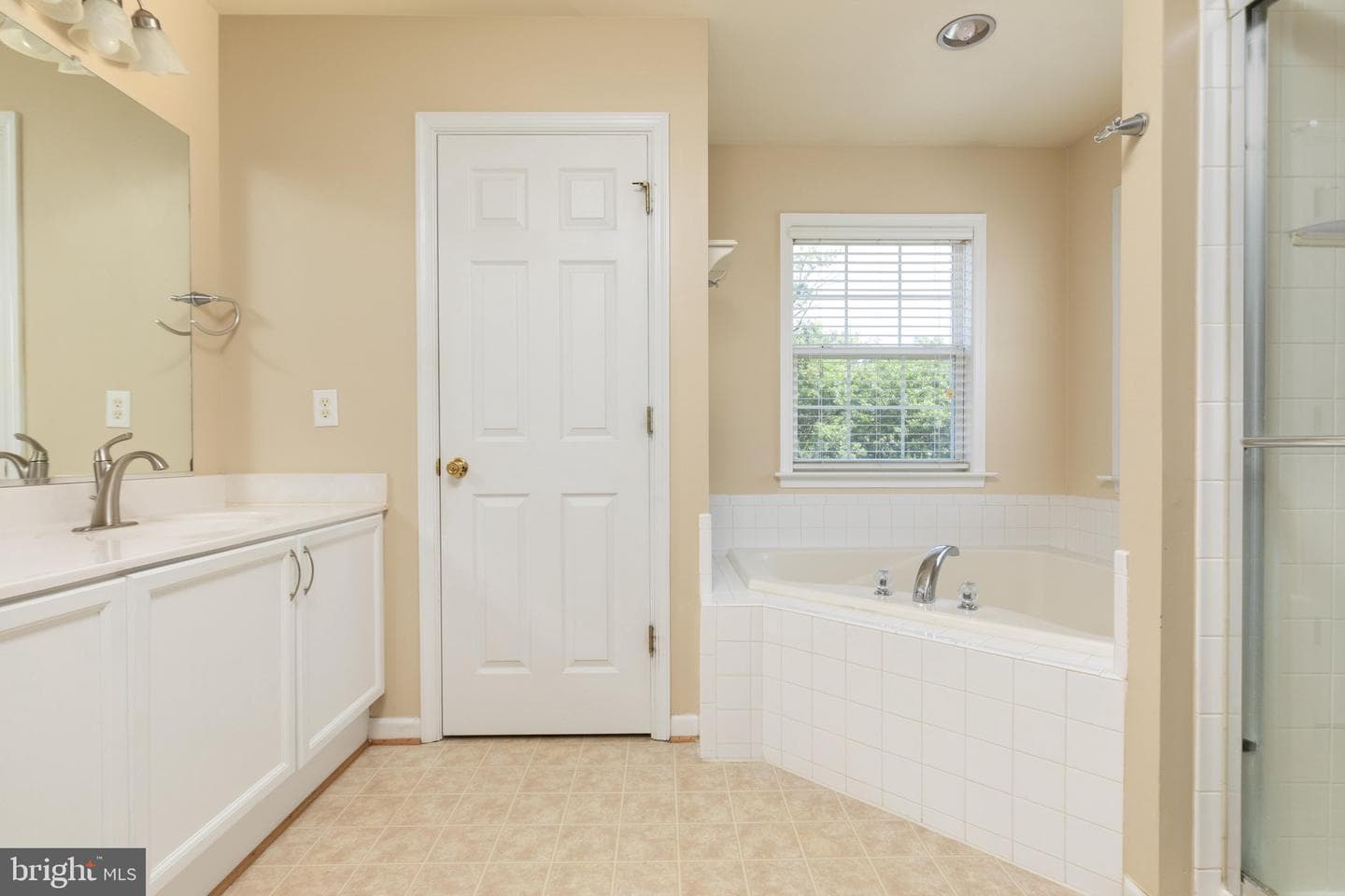 603 Crystal Lane photo 25