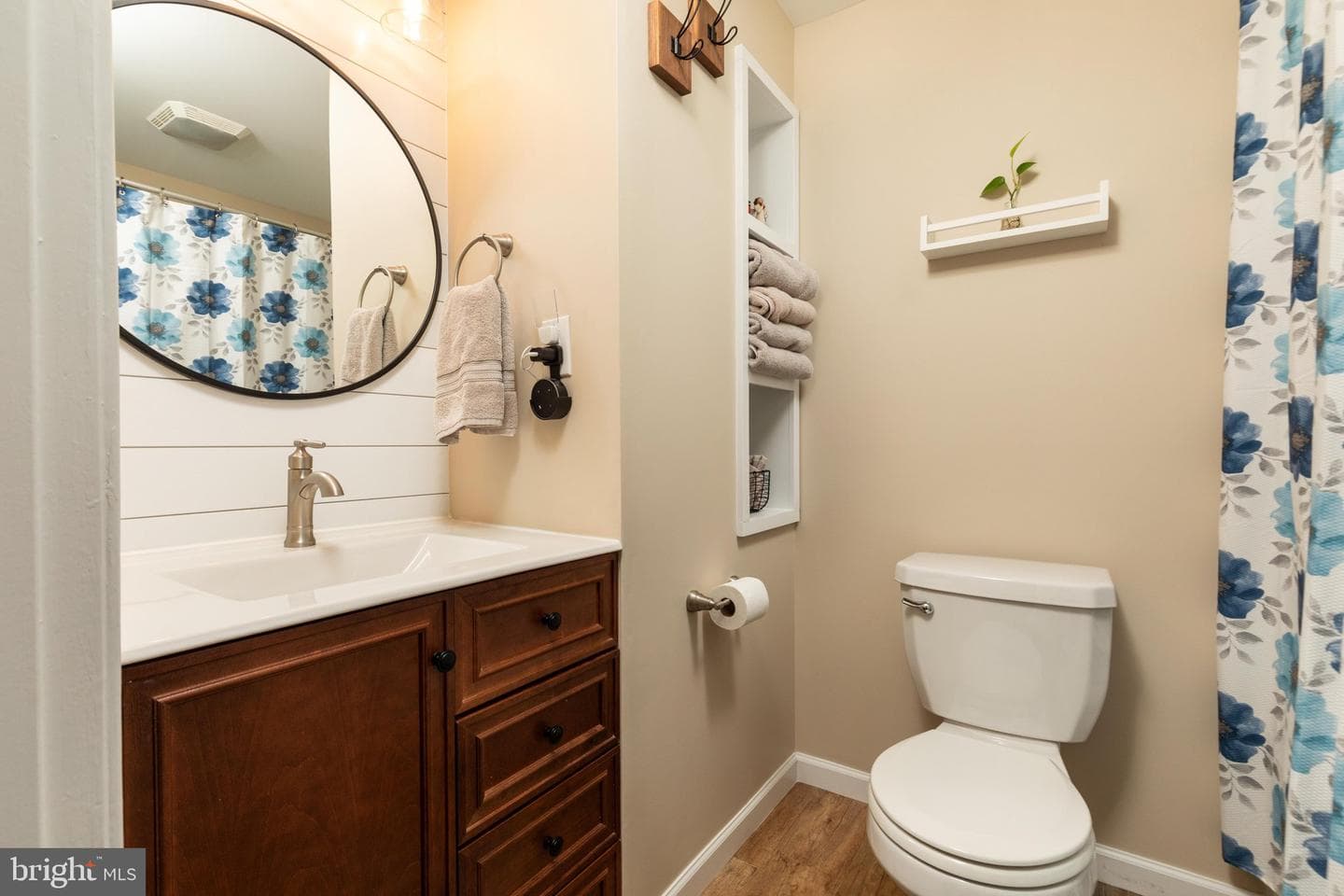 603 Crystal Lane photo 29