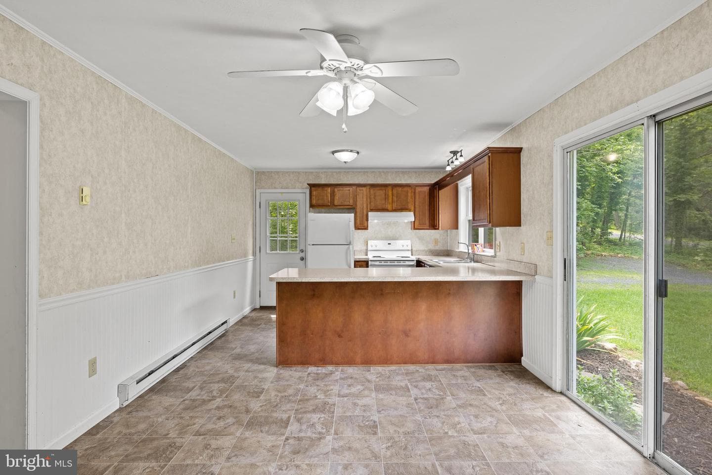 1077 Fleming Park Road photo 8